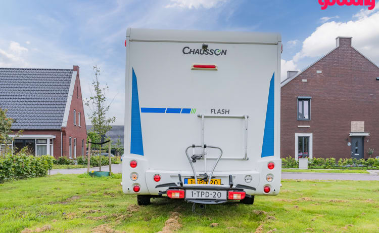 Camper met sfeer – 4p Chausson semi-integrated uit 2014