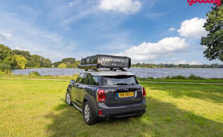 Camperman – Op avontuur met de Camperman: Mini Countryman met luxe daktent