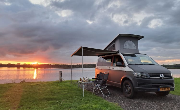 Dolomiti – 4p Volkswagen T6 (2017) met nieuwe inbouw