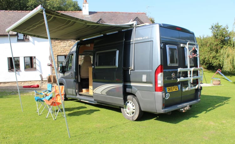 Free Camper – Gemakkelijk te rijden en te parkeren