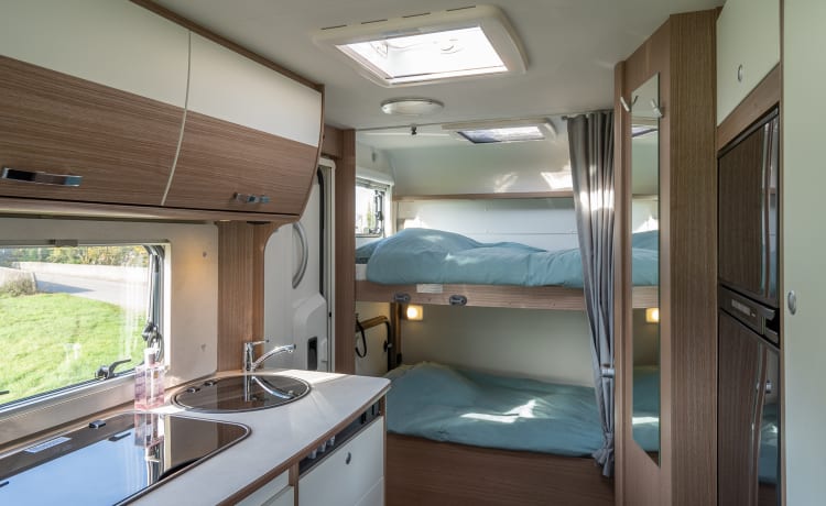 Carado  – Lovely new family camper, plenty of storage space, sleeping space and parking air conditioning