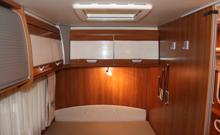 Con un buon feeling in vacanza con questo completo Dethleff Camper