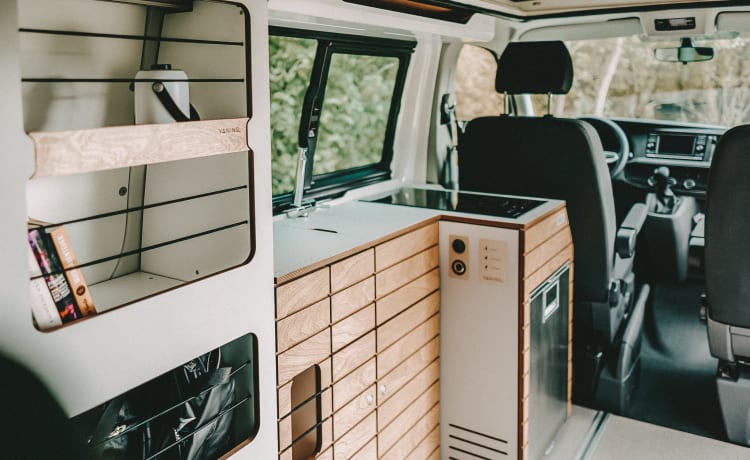 Tünn – VW T6.1 a trazione integrale: il camper del benessere con tanto spazio!