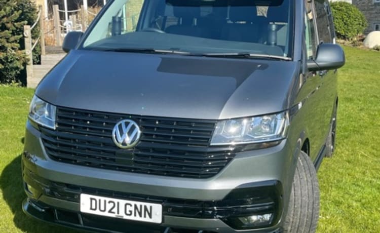 Bessie – Excellent 4 Bett 2021 VW T6.1 Campervan (Auto)