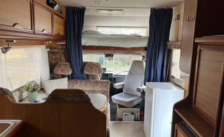 Neva – Atmospheric 4p Pilote Camper from 1993 for fantastic trips