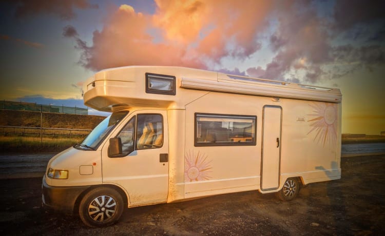 The Mya Rose – 4 berth Fiat alcove from 1997