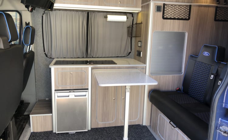 Sigma – Ford Transit Wohnmobil mit 2 Schlafplätzen