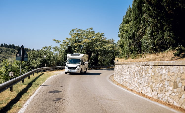 4p Hymer semiintegrato del 2024