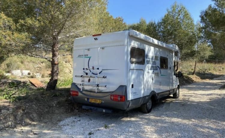 Happy Glamper – SEHR GERÄUMIGES HYMER 644 CAMP, NACHT-XXL-GARAGE FÜR 6 PERSONEN