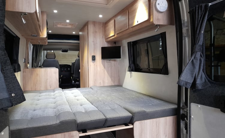 MH21 – 2 posti letto Camper / Camper: completamente attrezzati per la tua prossima avventura