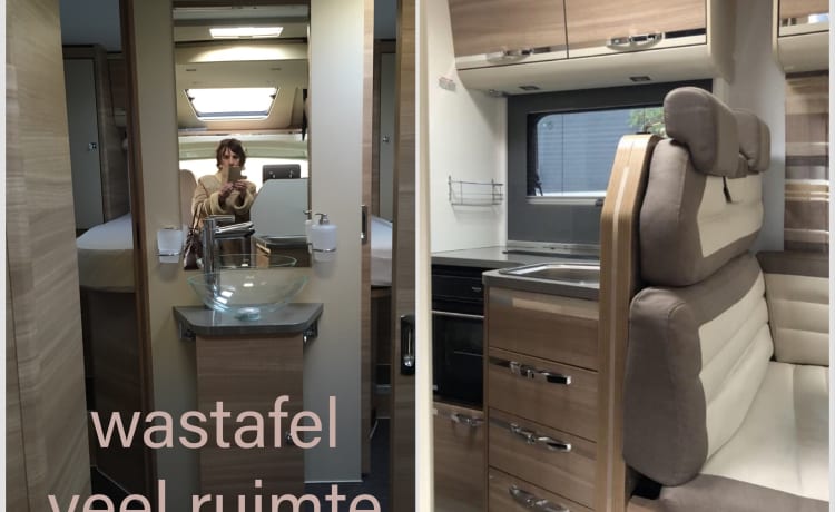 ADRIA Matrix SBC 670 - 50 jaar Silver Collection – "My camper is my castle" READY TO GO EVERYWHERE YOU NEED TO GO