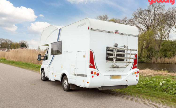 Dethleffs Advantage  – Camper 4 posti con letti a castello e aria condizionata del 2011