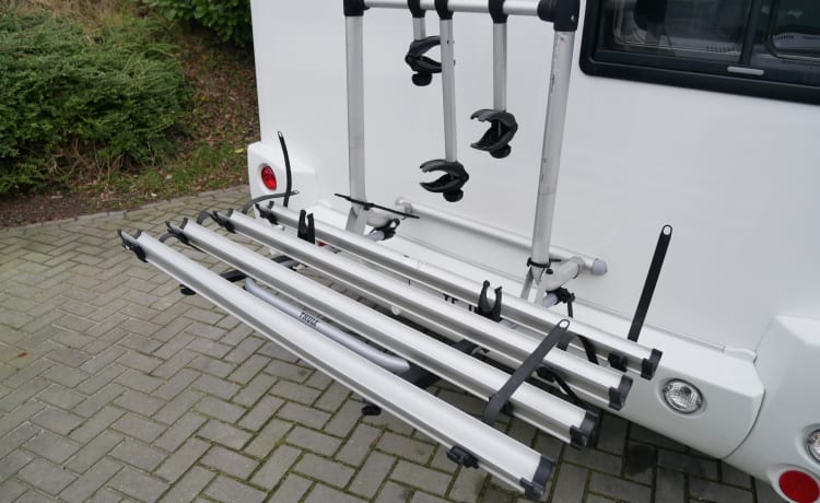 Chausson C656 Alkoof, 6 Zit/Slaapplaatsen