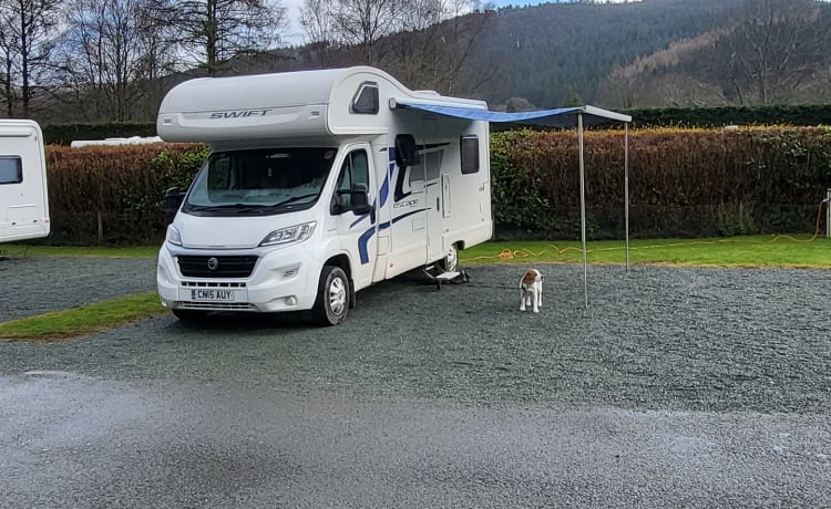 BETTY  – 6 berth Swift Escape from 2015