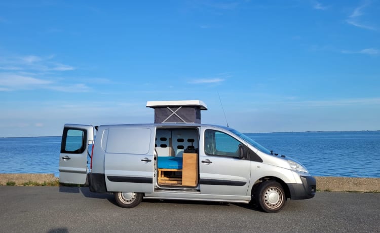 Jumpy – Citroën-Wohnmobil für 2 Personen aus dem Jahr 2010