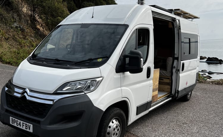 Joy – Camping-car avec poêle à bois