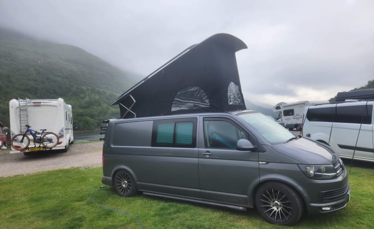 Home on wheels – 4 berth Volkswagen campervan from 2016