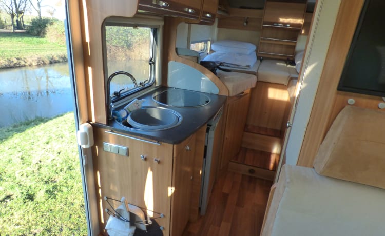 Paradepaard – 3p Hymer integrated from 2010