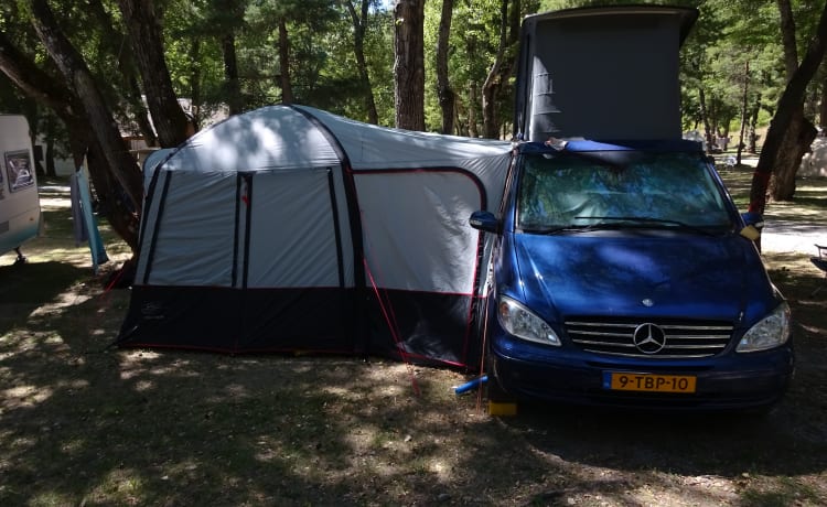 Brulaap – Scopri il lusso e l'avventura con il nostro camper Mercedes V6!
