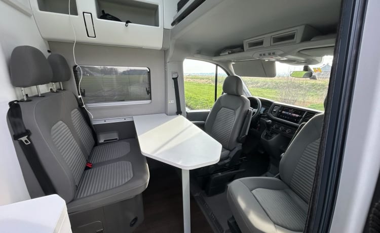 4 PERSON AUTOMATIC Volkswagen campervan from 2023