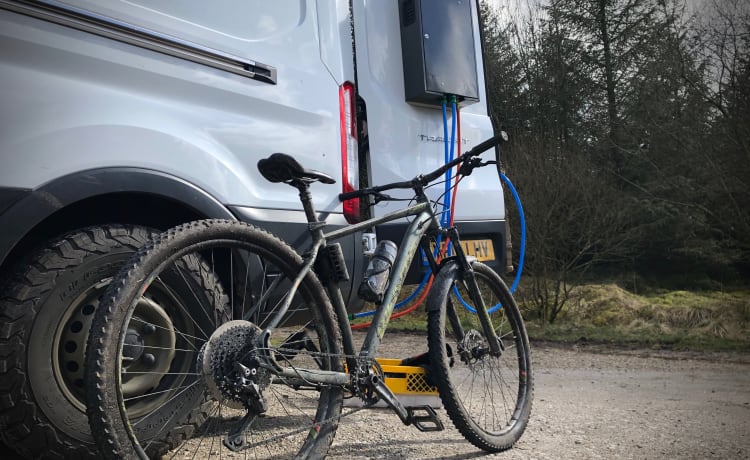 Overland/Off-grid Adventure Rig Ford Transit Mk8