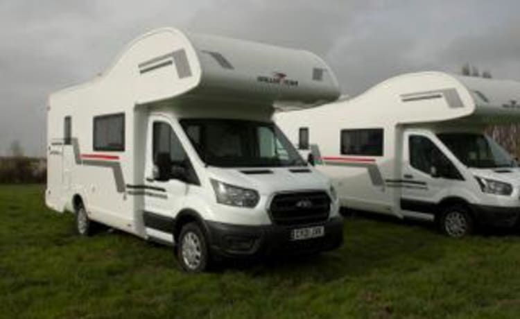 Adele – 2021 6-persoons camper