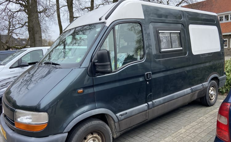 LLEF – Onze fantastische 2 persoons Renault bus