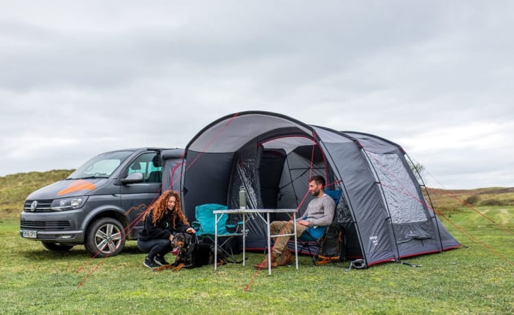 Poppy – Camper CamperKing VW con 4 posti letto