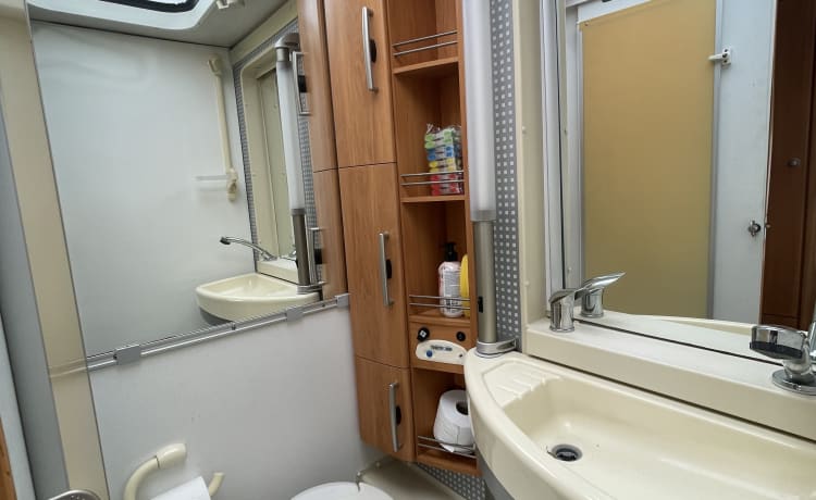 4p Hymer integrated from 2004