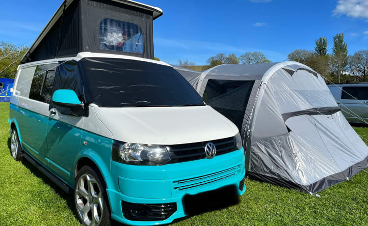 The Rolling Retreat – Camper VW