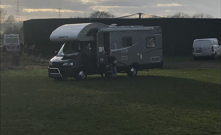 Swift Sundance 6 berth