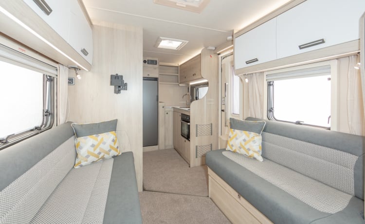 Ripley – Brand New Autotrail F62 - 4 Berth