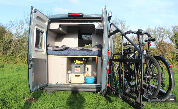 BleuJardin – Mobilvan Fiat Bürstner Eliseo C602 4 personen