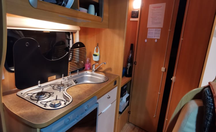 FLASH – FAMILY MOTORHOME 6 PLACES