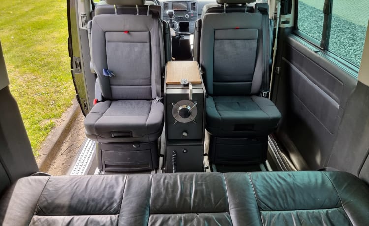 Nero 2.5 TDI Multivan T5 Highline Camperbus