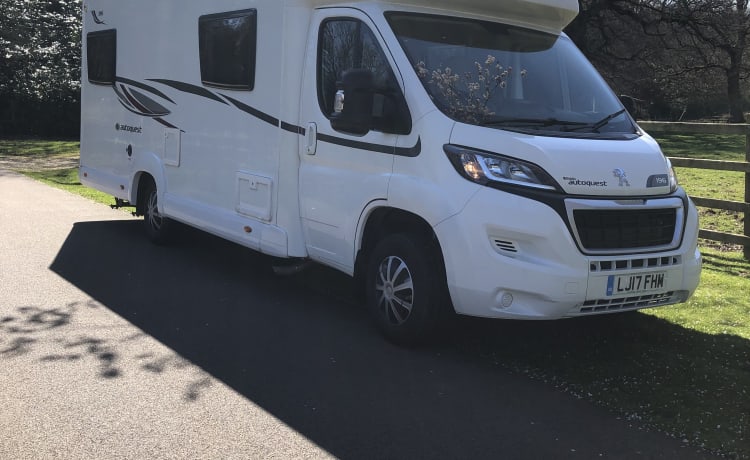 Precious!  – 6 berth Peugeot semi-integrated from 2017