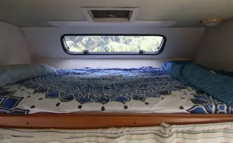 Ducato 6 places 5 couchages, avec chambre séparée et douche séparée