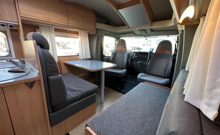 Bürstner Delfin 690, 2 person semi-integrated from 2005