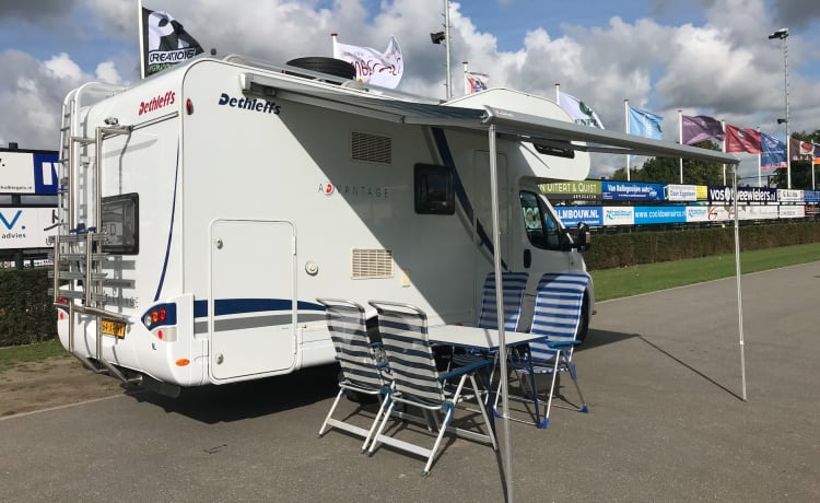 Kompletter Luxus-Familiencamper mit Etagenbetten! (6 Personen)