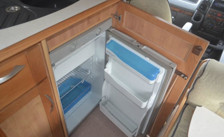 Mabel – 6 Berth Mercedes Auto-Trail 