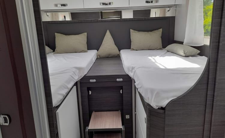 Mobil-home spacieux 5 personnes Benimar Mileo 263, de 2021