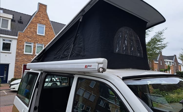 Billie – De Volkswagen T5 camper voor 4p met automaat en airco