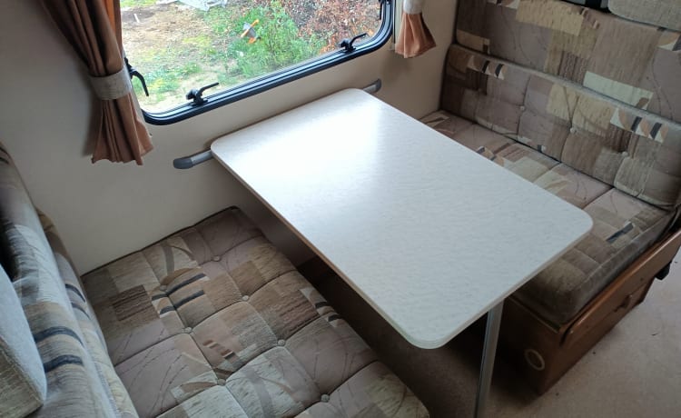 Jeffy – 6 posti letto Swift 686, Fiat Ducato - INCLUDE ASSICURAZIONE