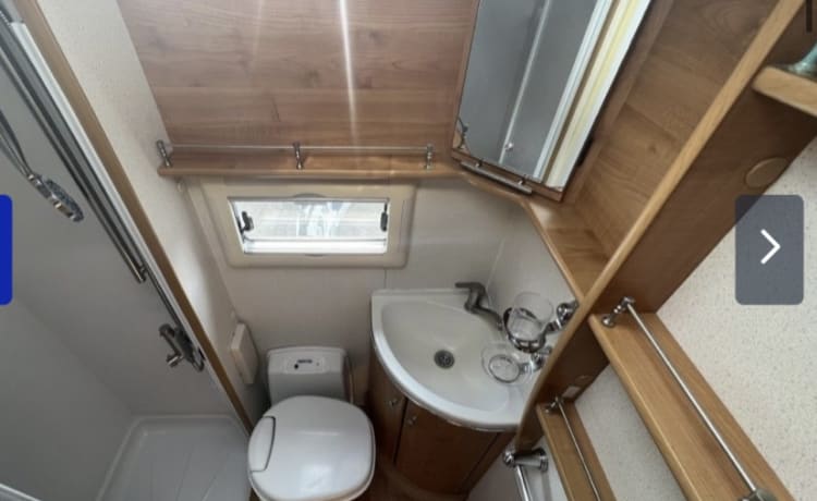 Buppy  – 2007 Auto-Trail Scout SE 6 Berth 