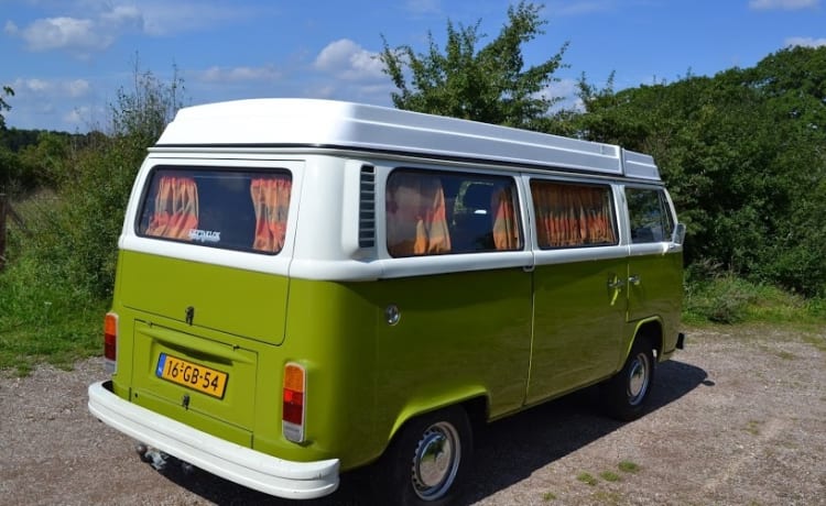 Retro VW T2B Camper droombus - technically top!