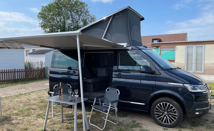 Volkswagen California 6.1 uit 2022 4p automaat 