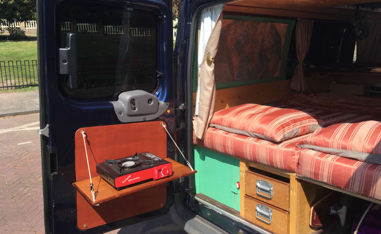 De Blauwe Rakker – Atmospheric camper van for the outdoorsman - Ford Transit