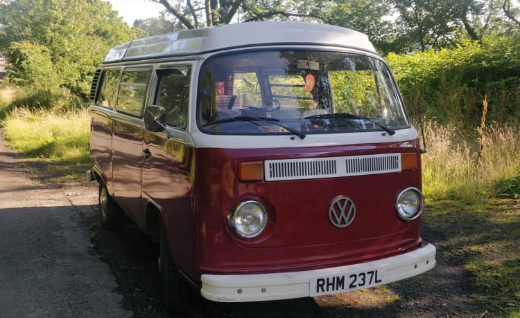 Heidi – H – Oldtimer VW T2 Campervan, frühe Abholung/späte Rückgabe