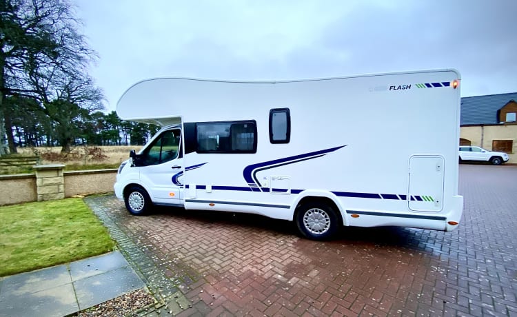 Our Mobile Apartment – 6 persoons Chausson Flash