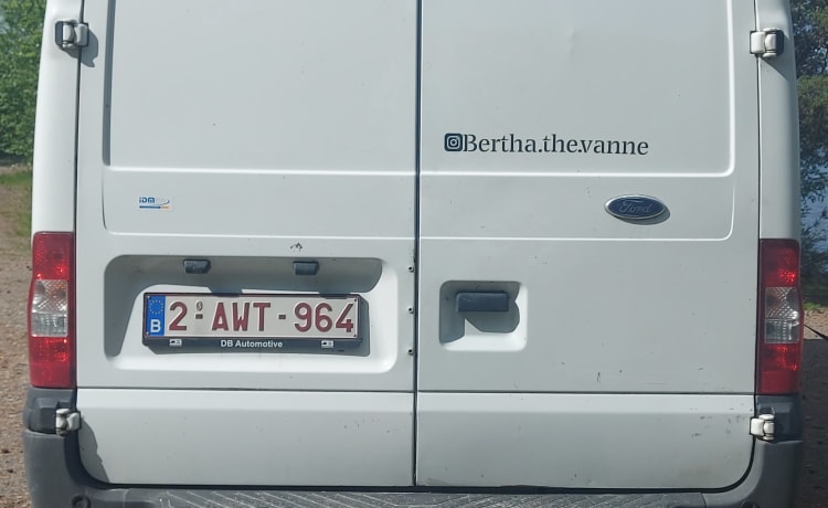 Bertha.the.vanne – 2p Ford bus uit 2012